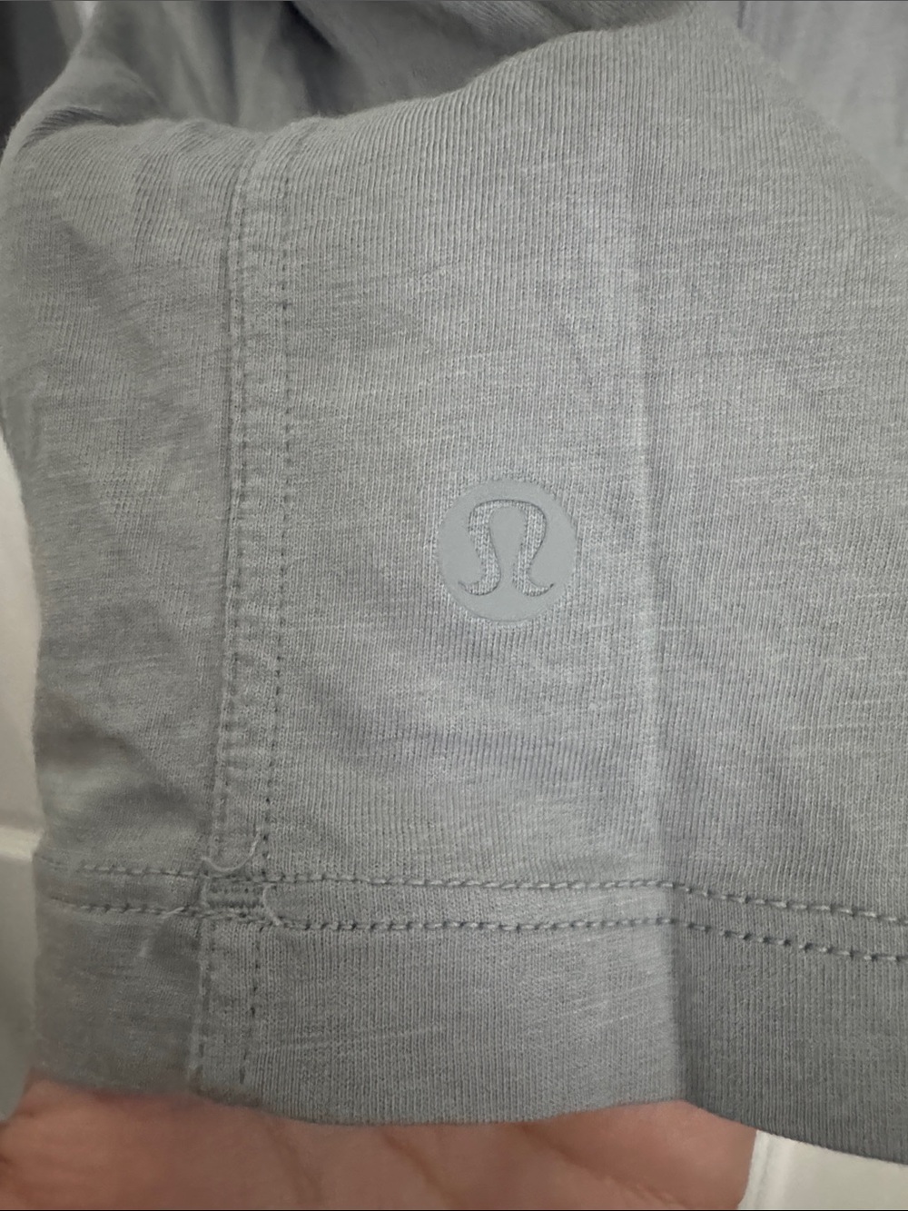 Lululemon - Long-Sleeve Crew Neck Shirt - Gray - Picture 3 of 3